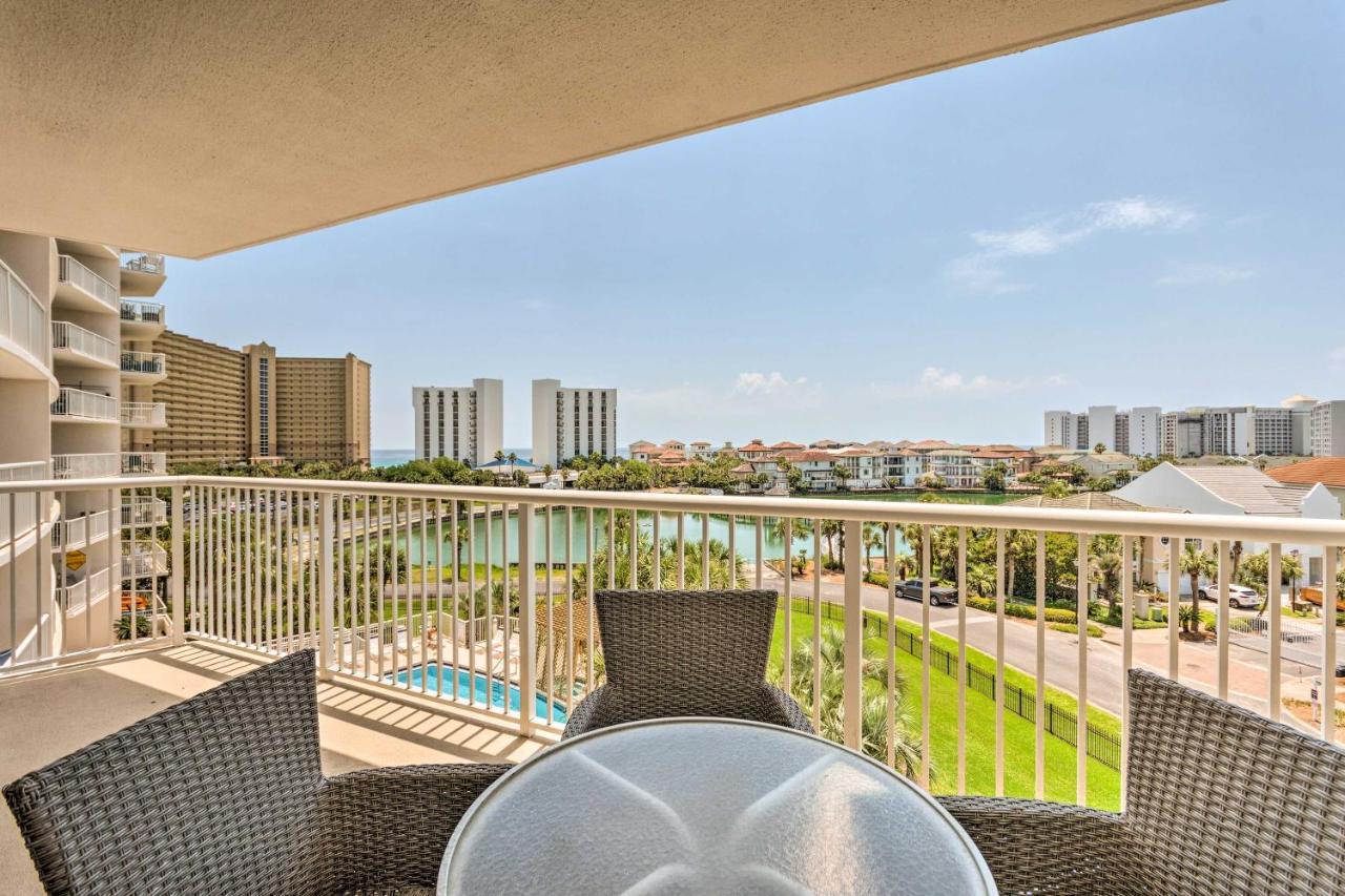 High-Rise Destin Condo With Balcony And Pool View Bagian luar foto